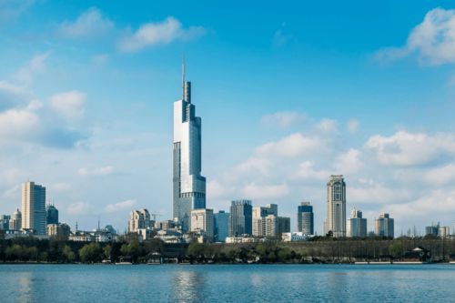 多省市恢复跨省旅游，国内旅游市场回暖提速——住宿餐饮业有望迎新一轮增长